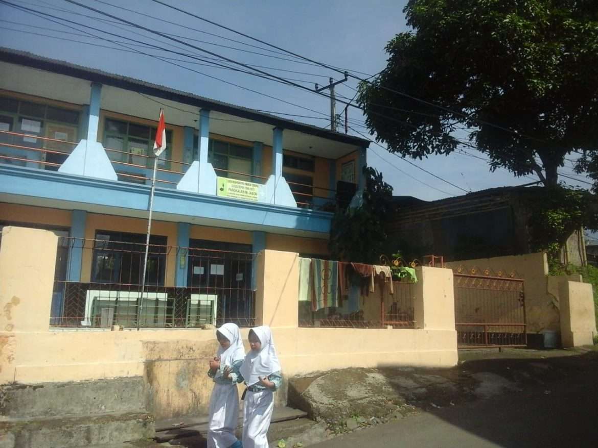 Oknum Sekolah MI Al-badar Jabon Cidahu Diduga Lakukan Pungli