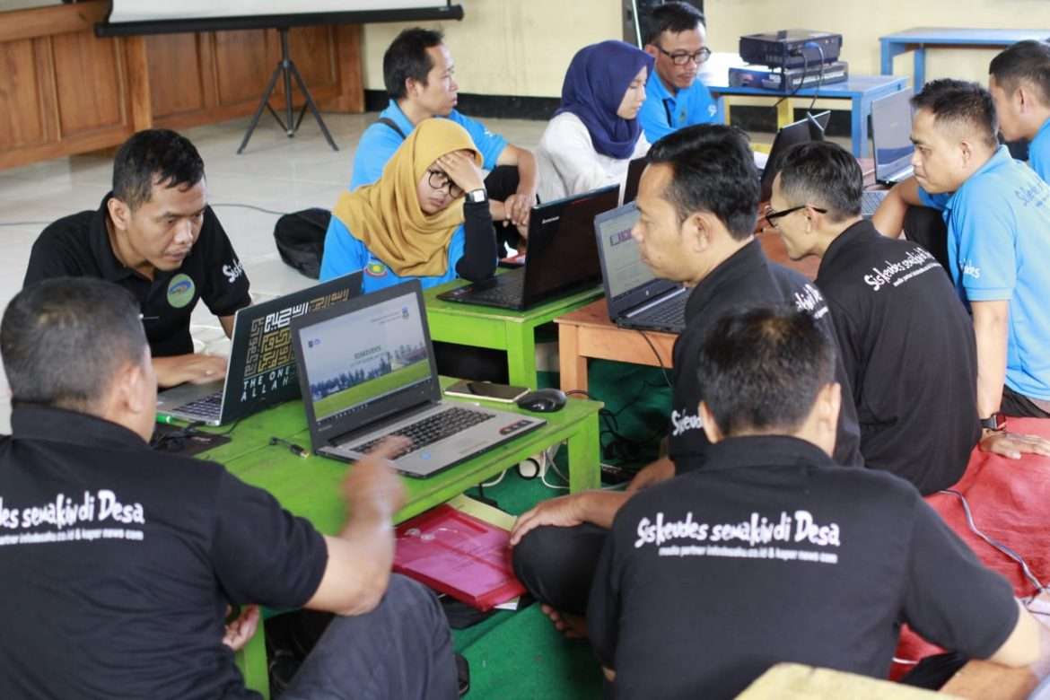 Tingkatkan Kemampuan Siskeudes, Seluruh Desa di Limbangan Gelar Pelatihan, Arif Rumdana : Apresiasi Terobosan Baru Ini