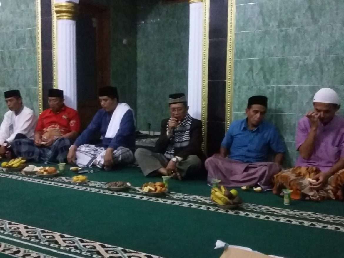 Taraweh Keliling Ala Kades Bayuning