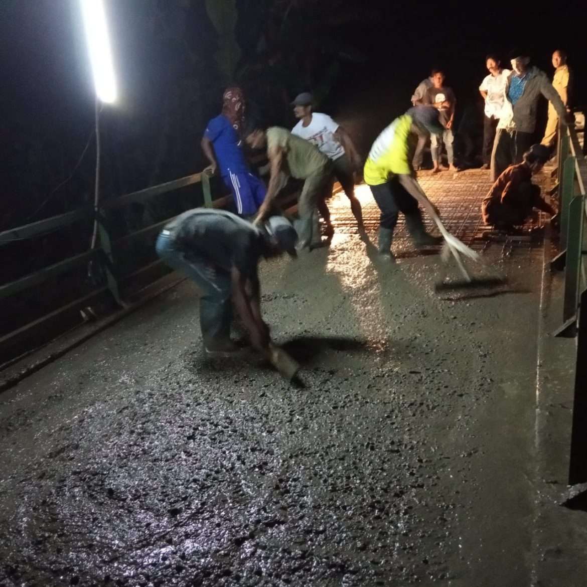 Dengan Dana Desa, Warga Kp. Pasir Gaok Miliki Jembatan Baru