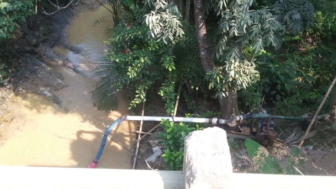 Diduga Akibat Galian Pasir, Masyarakat Pasindangan Keluhkan Pencemaran Aliran Sugai Cisaireun