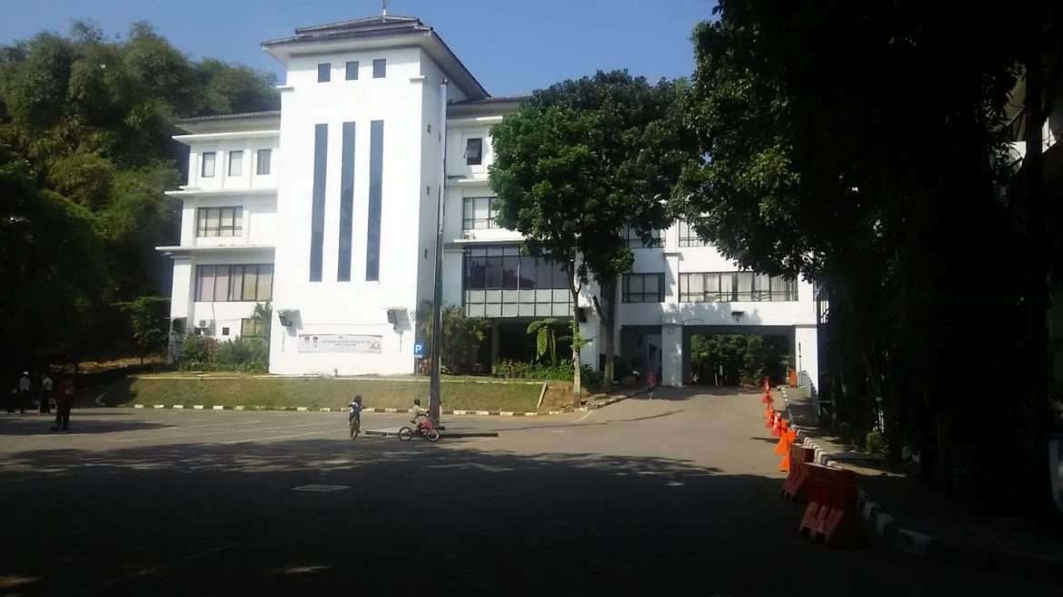 Pendaftaran Sekolah Tak Perlu Legalisir Ke Disdukcapil, Karena Tidak Tertuang Pada Perwal Walikota
