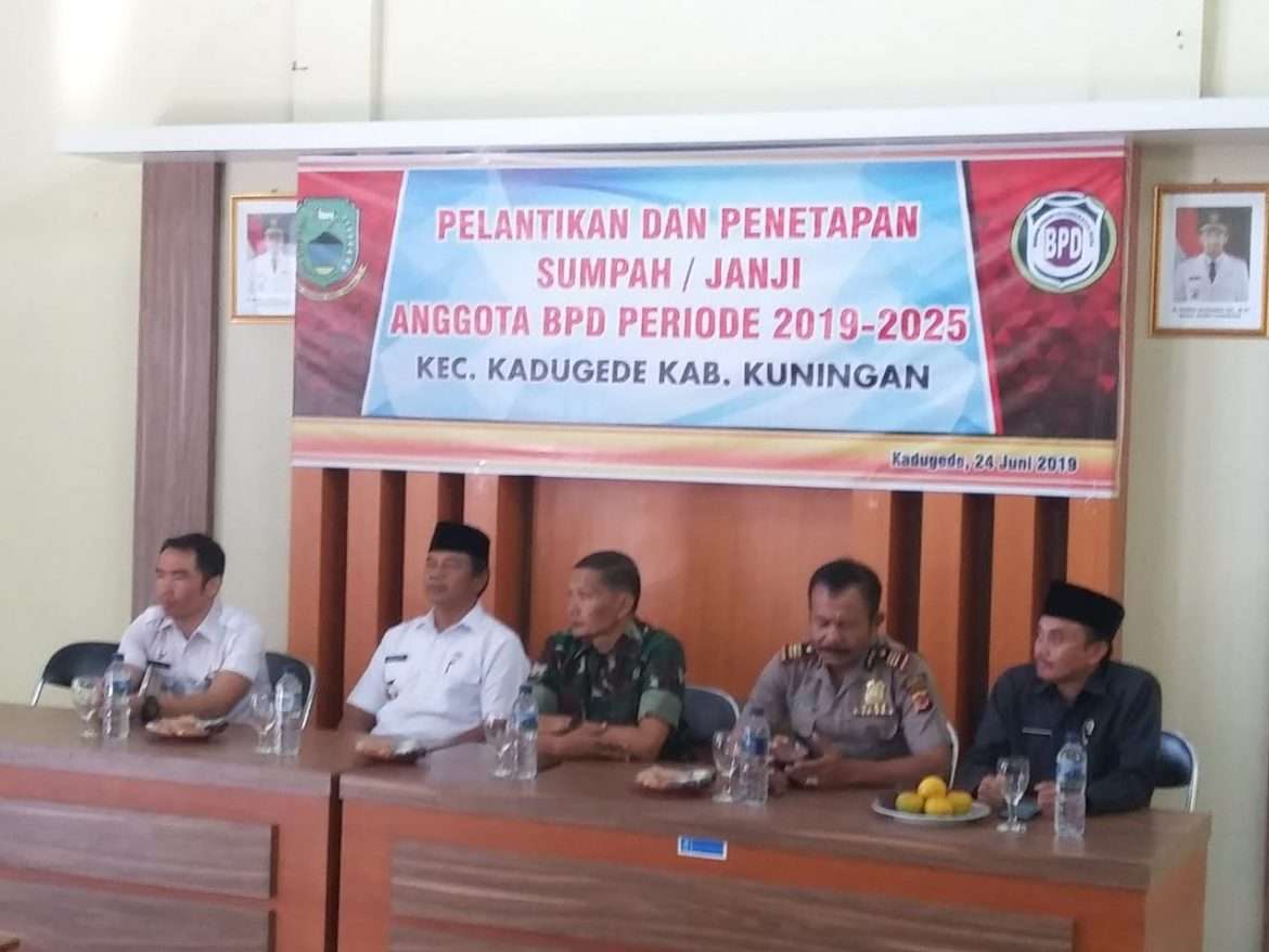 Camat Kadugede Lantik Anggota BPD Periode 2019-2025