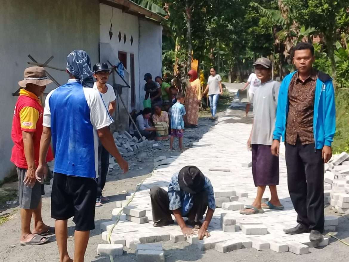 Pemdes Tenjo Realisasikan Dana Desa Untuk Kenyamanan Lingkungan