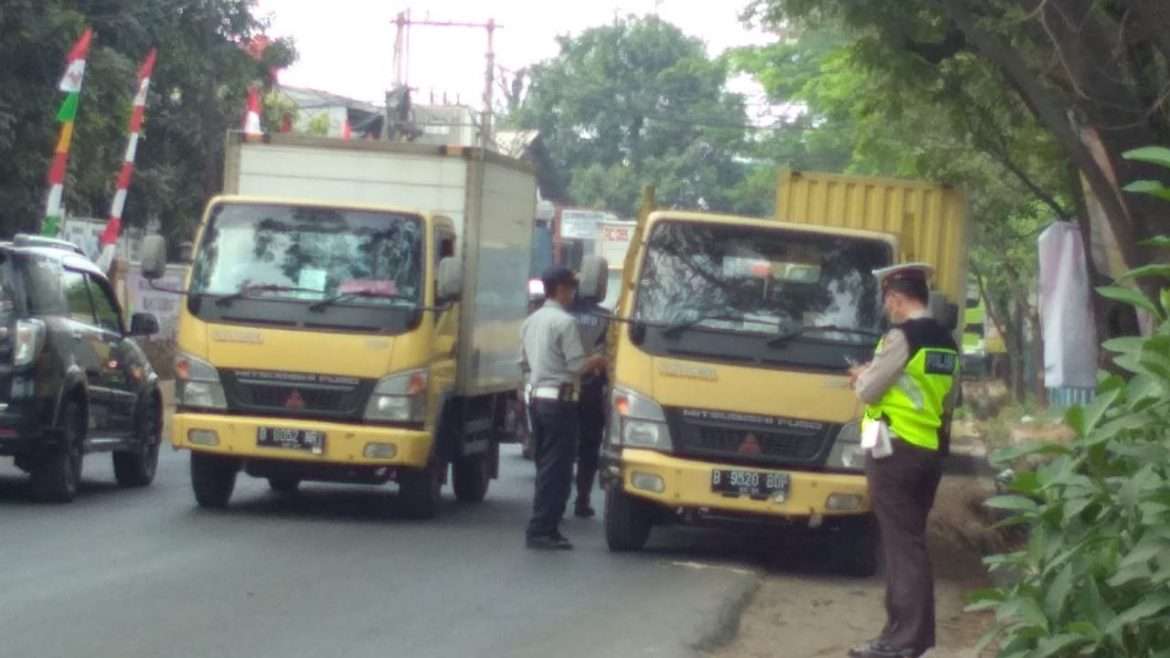 Tegakkan Perbup 47, Dishub Kabupaten Tangerang Rutin Operasi Penertiban