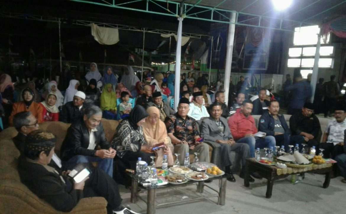Pentas Wayang Golek Warnai Peringatan Hari Jadi Desa Bayuning ke 391 Dan HUT RI ke 74