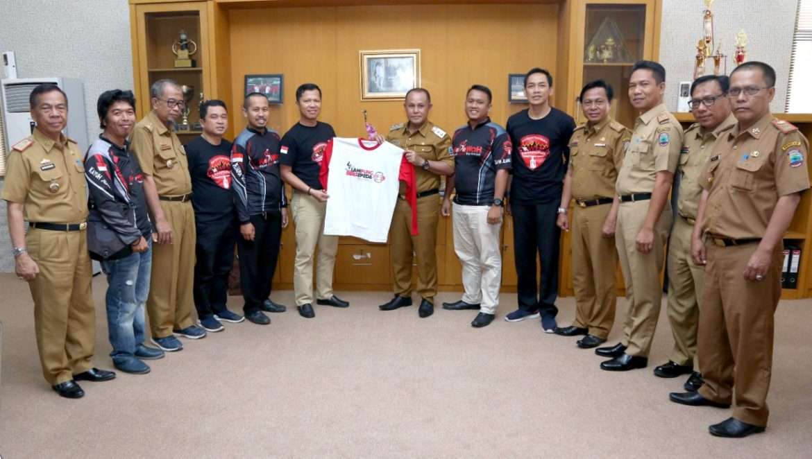 Pemkab Lamsel Dukung Penuh KLB di Pantai