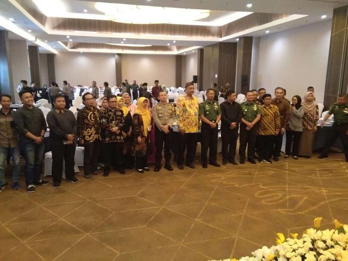 Ratusan TNI-POLRI Ikuti Seminar Nasional Tentang Pemajuan Kebudayaan di Tengah Peradaban Dunia