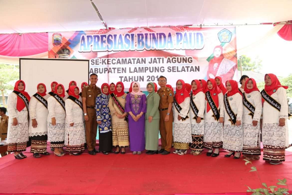 Pengukuhan Bunda Paud se-Kecamatan Jati Agung Oleh Winarni Ermanto