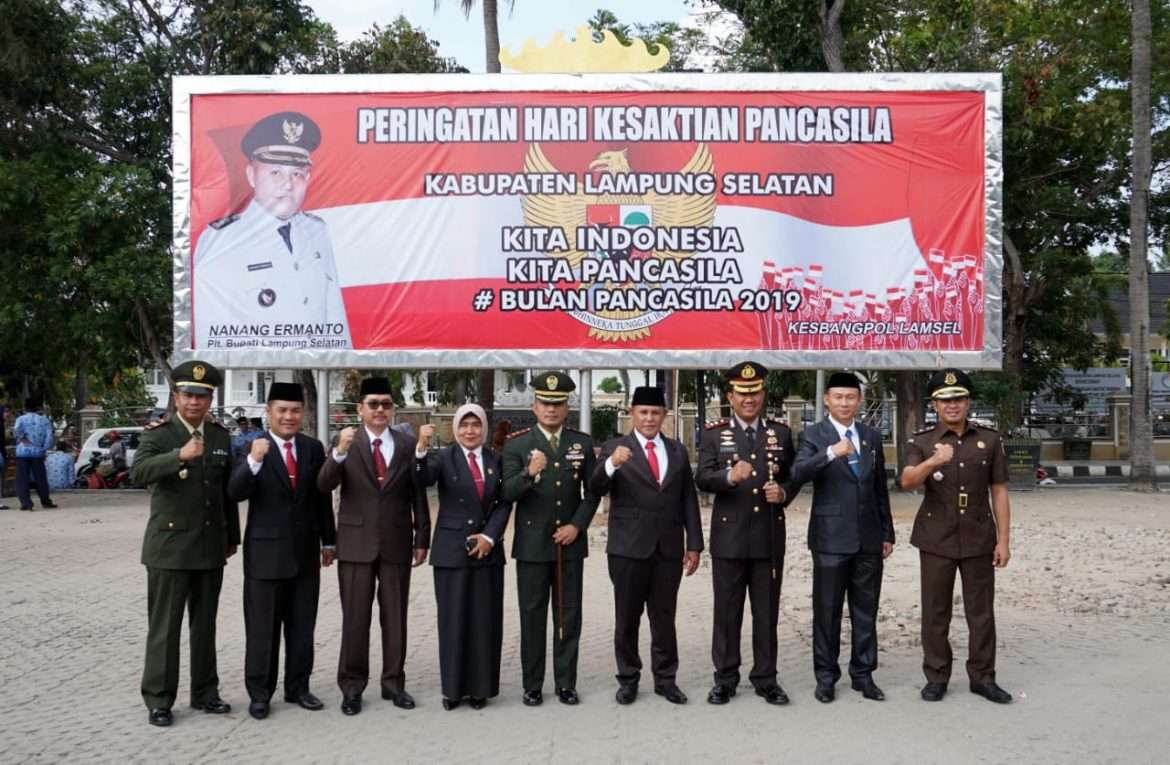 Bupati Lamsel Maknai Hari Kesaktian Pancasila Sebagai Perekat NKRI