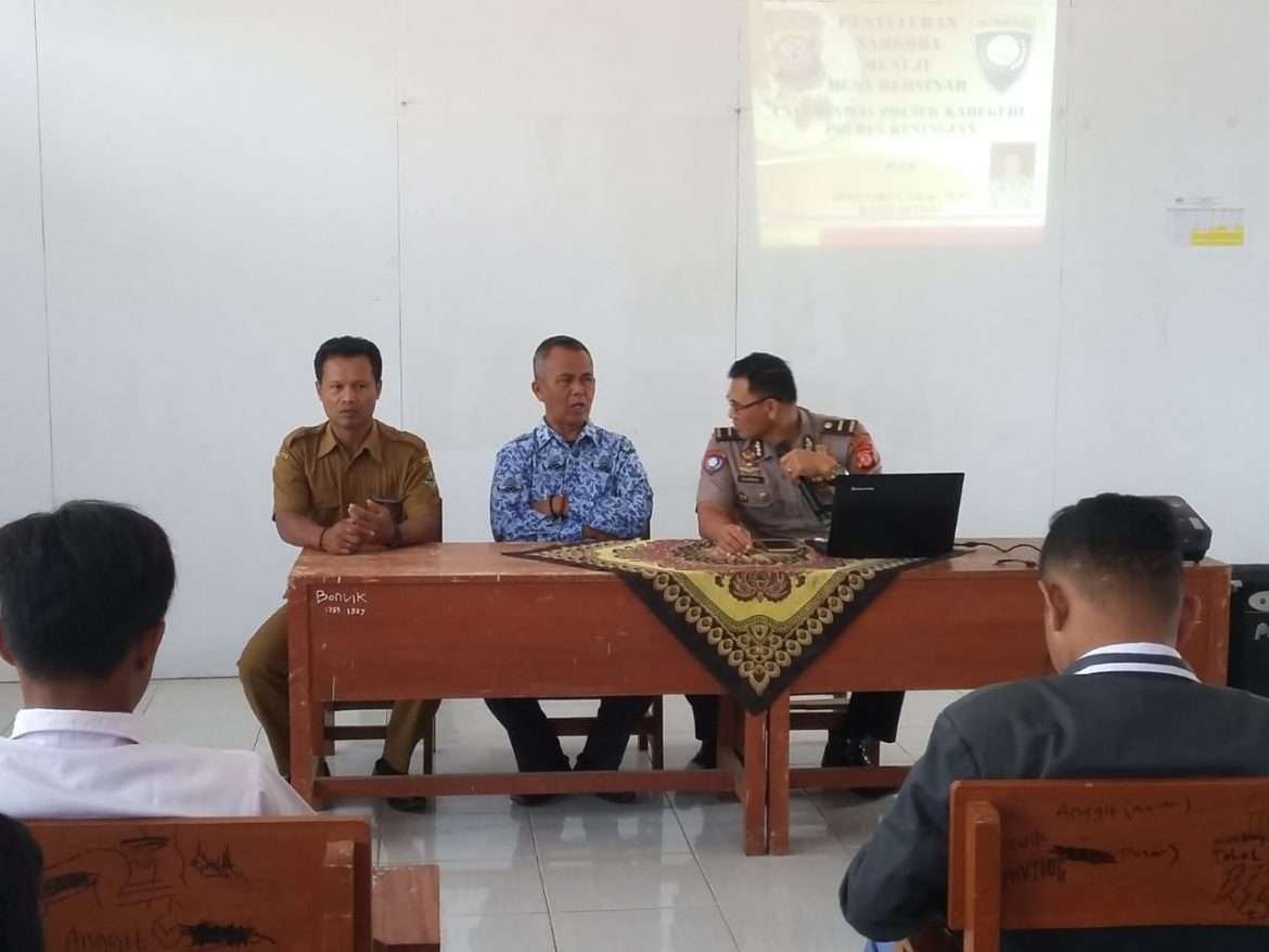 Polsek Kadugede Sosialisasikan  Bahaya Narkoba