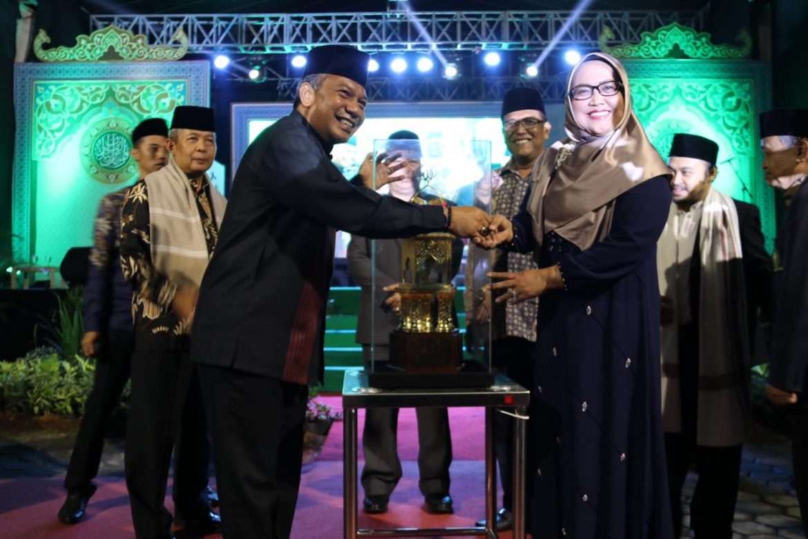 Kecamatan Cibinong Juara Umum MTQ Edisi Ke-42