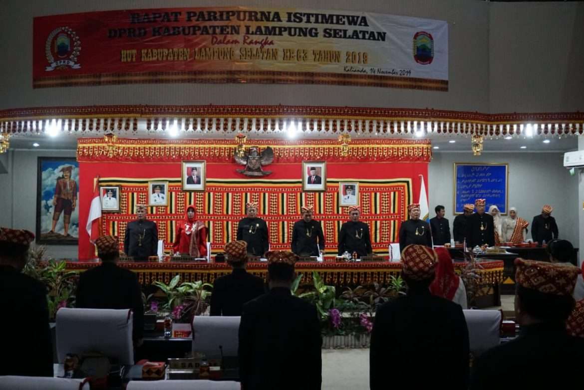 DPRD Gelar Paripurna HUT  Lamsel 63 Tahun, Nanang Ermanto Ajak Masyarakat Panjatkan Syukur