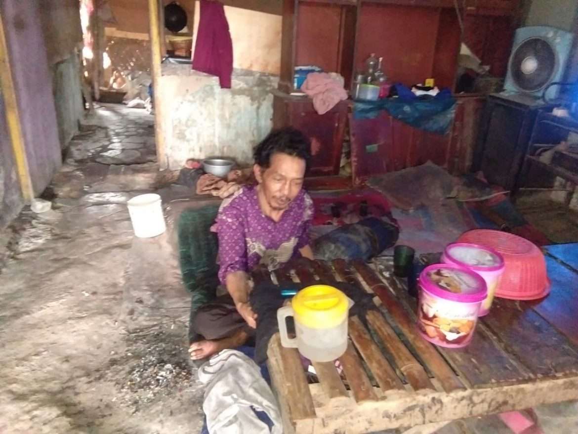 Pemerintah Desa Laksana Abaikan Warga Penderita Struk Yang Tinggal DiGubuk