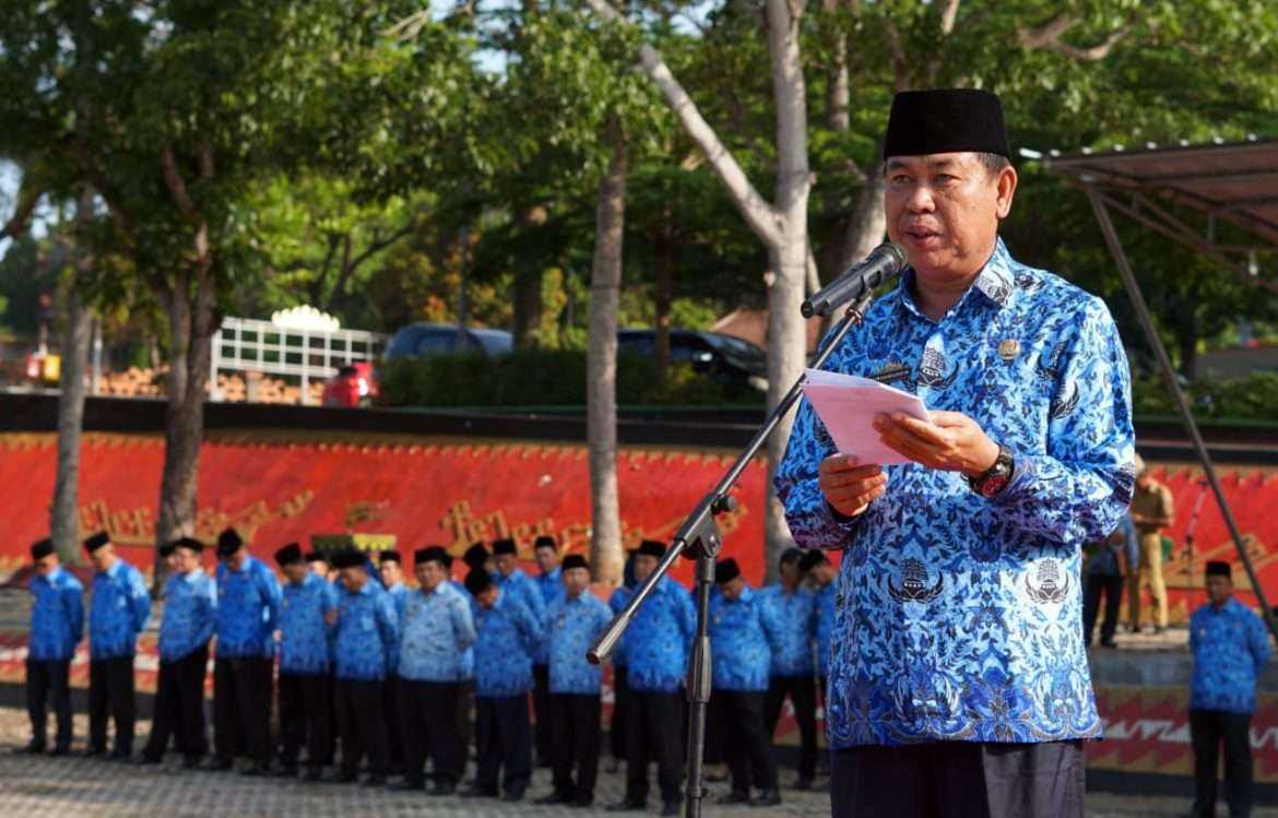 Pimpin Upacara Bulanan, Burhannuddin : Tahun 2020 Jadi Motivasi Peningkatan Pelayanan