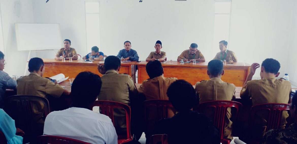 Rapat Minggon Desa Sukamulya Menyoal Sosialisasi dan Evaluasi