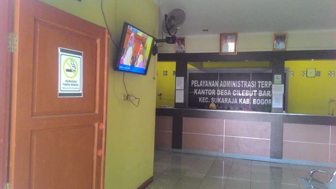 H. Dasuki Berlakukan Kawasan Tanpa Rokok Dikantor Desa Cilebut Barat