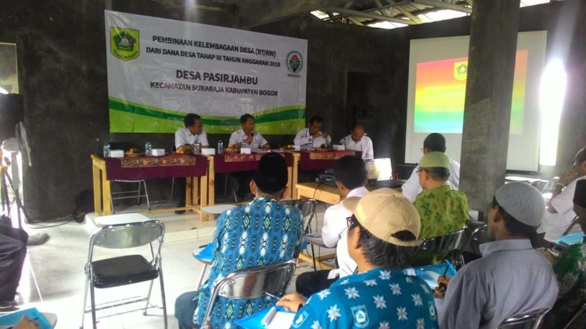 Kelembagaan Desa Pasir Jambu Mendapat Pembinaan