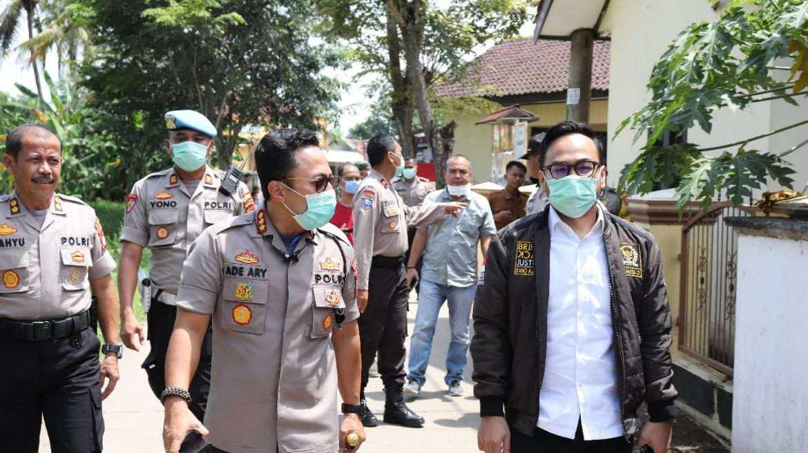 Polresta Tangerang Distribusikan Bantuan Beras Dari Presiden RI Untuk Warga