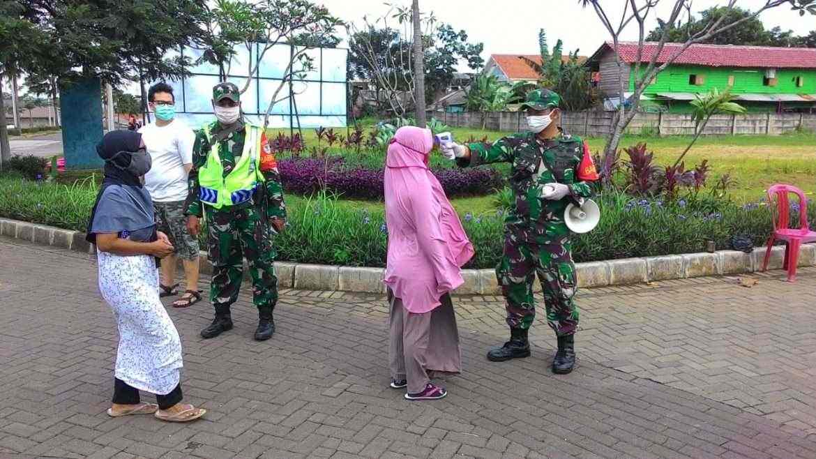 Peduli Covid -19 Warga Villa Bogor Indah 6 Bagikan Sembako