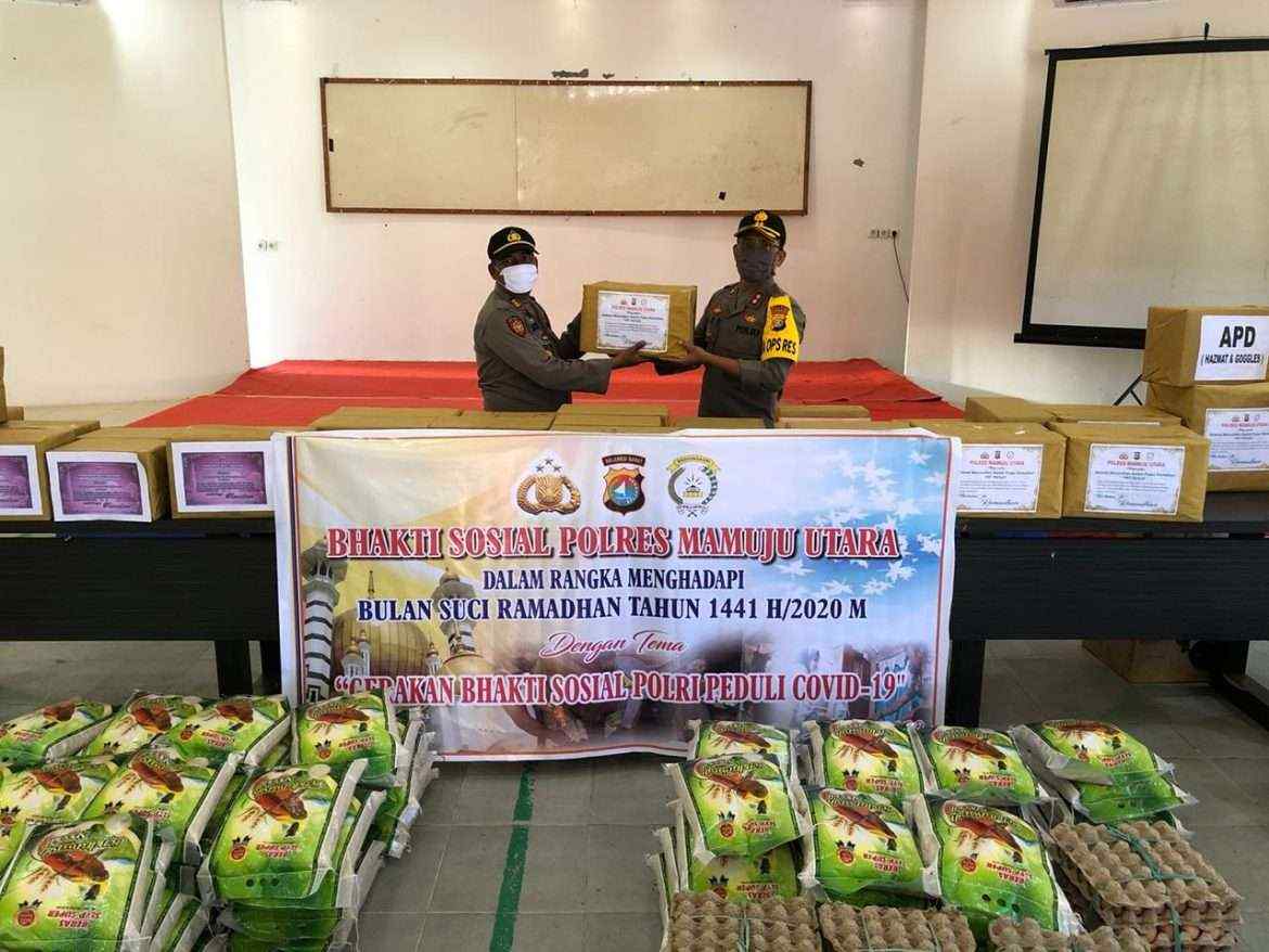 Jelang Ramadhan Polres Mamuju Utara Gelar Baksos Bagi 350 Paket Sembako