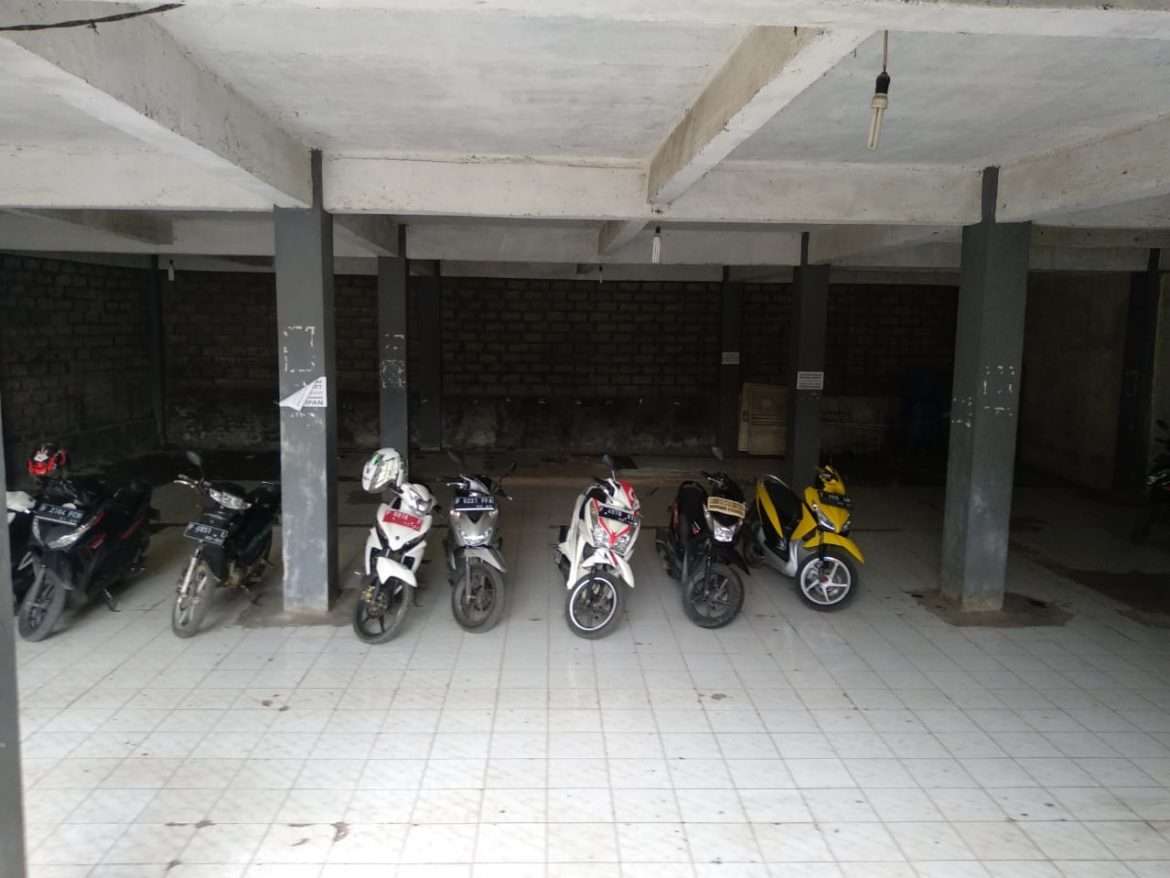 Penitipan Motor Desa Cilebut Barat Sepi