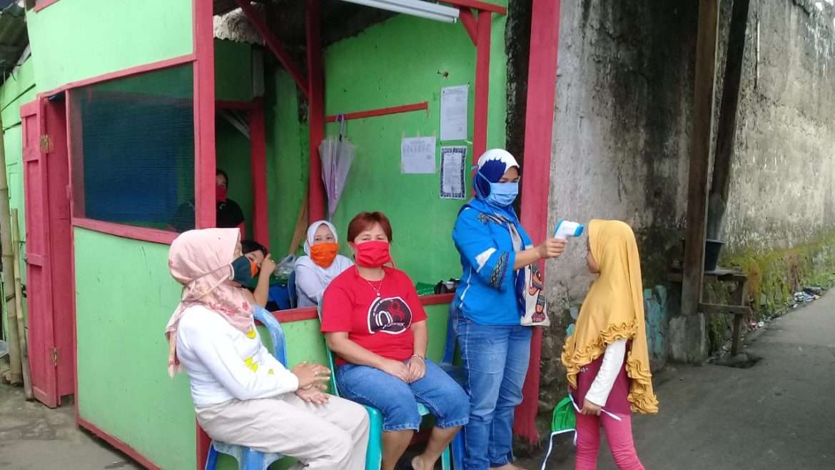 Satgas Relawan Covid-19 Rw 06 Beserta Warga Siaga Putus Mata Rantai Penyebaran Virus