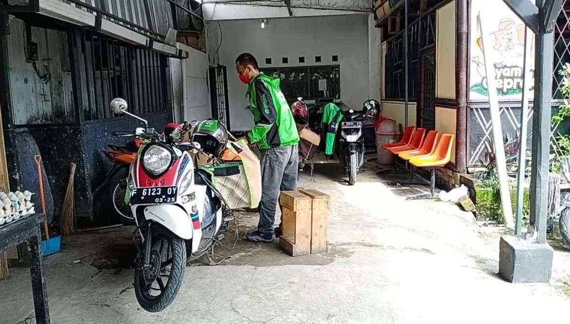 Data Bansos Amburadul, Ojol Sering di Tolak Warga