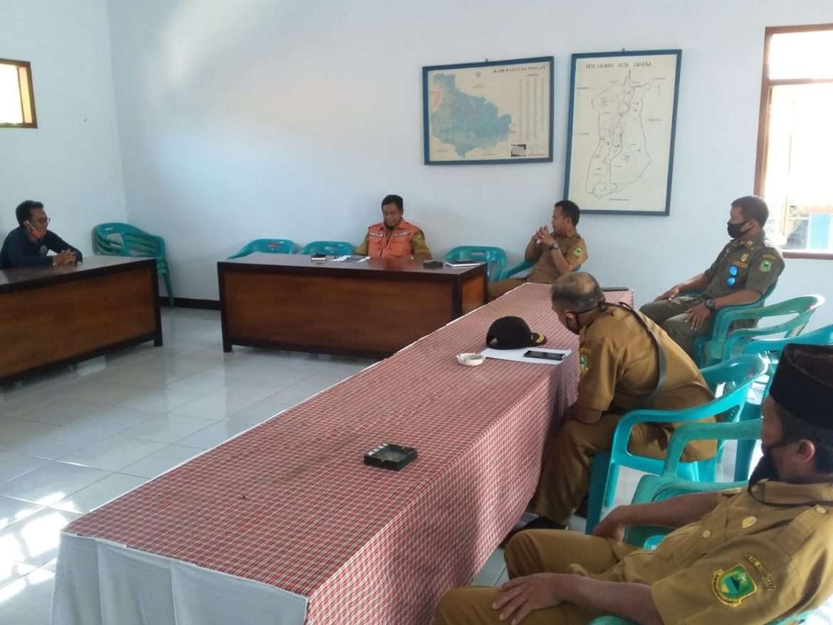Camat Kadugede Sosialisasi Peraturan Selama Pelaksanaan PSBB