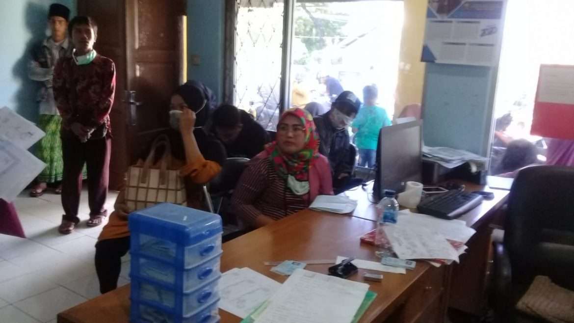Membludak, Adanya Bansos warga Urus Adminduk Meningkat 4 Kali lipat