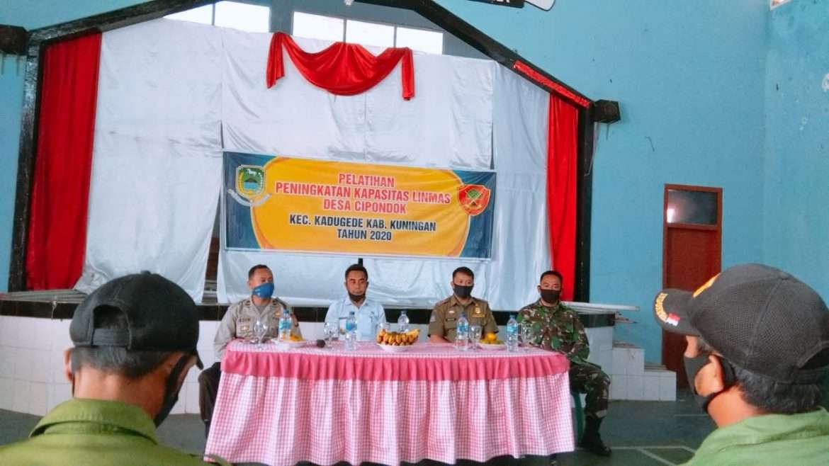 Pemdes Cipondok Gelar Pelatihan Peningkatan Kapasitas Linmas