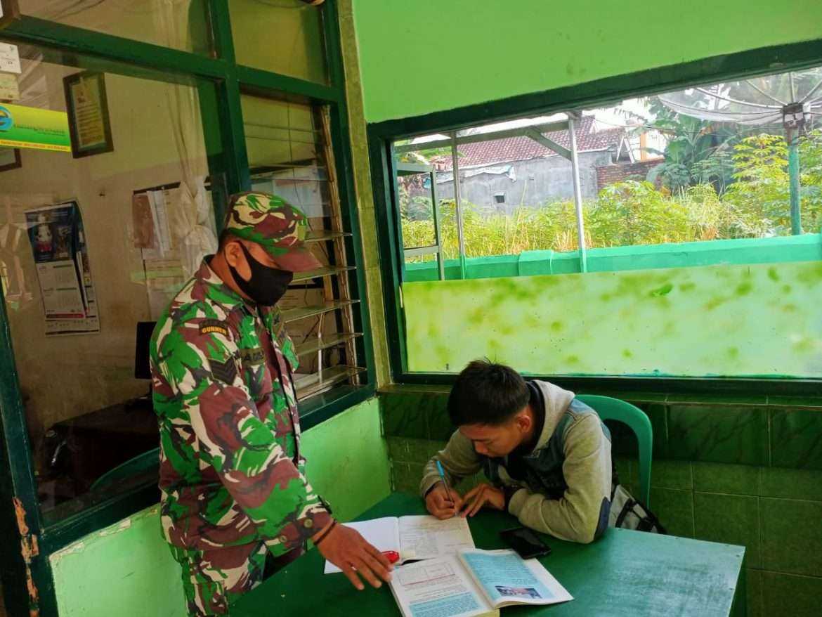 Koramil 0710 Nagrak Sediakan Aksws Wifi Gratis, Membantu Proses PJJ Siswa Tak Mampu.