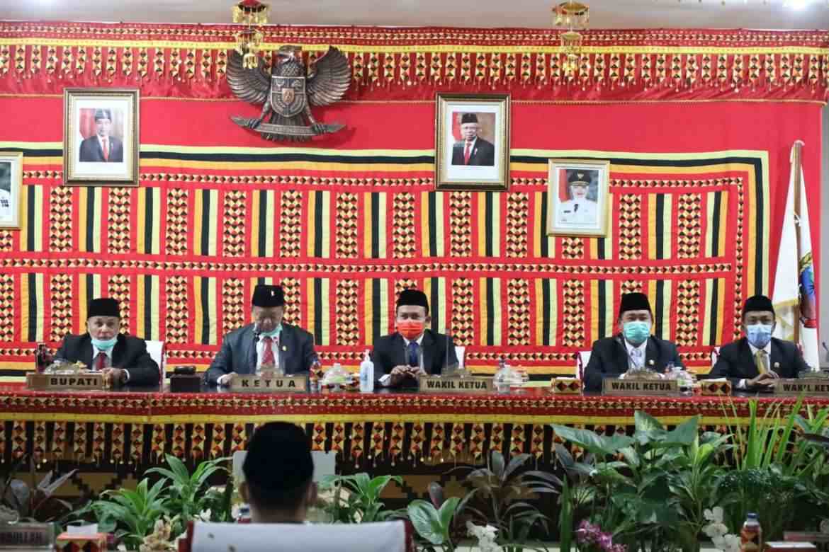 Bupati Lampung Selatan dan Forkopimda Saksikan serta dengarkan Pidato Kenegaraan Presiden Jokowi