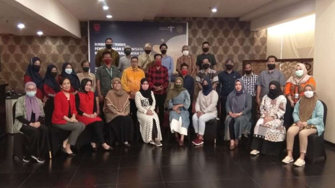 Tingkatkan SDM Desa Wisata di Kaltim, Kemenparkeraf Gandeng Politeknik Negeri Samarinda dan Universitas Mulawarman dalam Bimtek Pendampingan