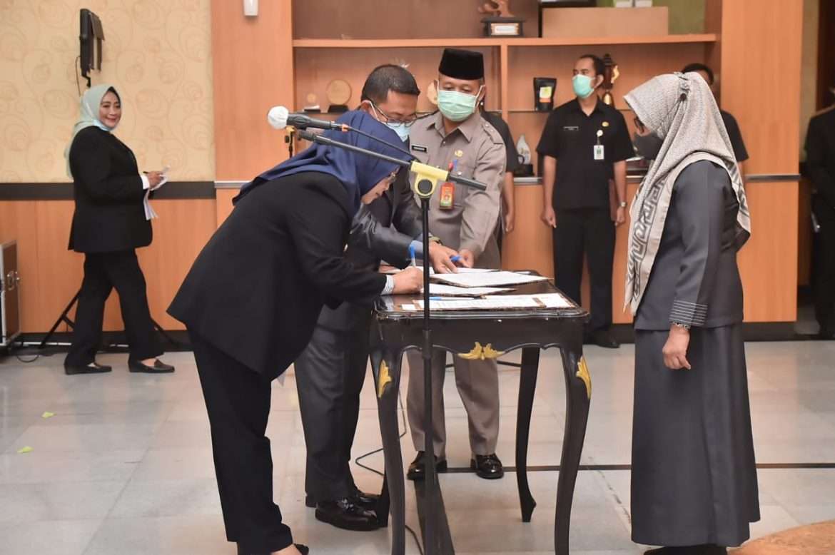 Bupati Bogor Lantik Dua Pejabat Esselon II dan  Satu Pejabat Fungsional di Pemkab Bogor