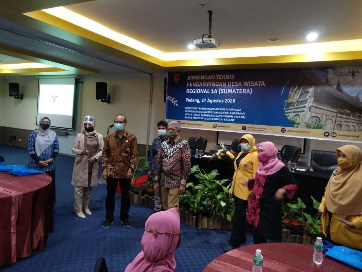 Kemenparekraf Fasilitasi UNP dan PNP dalam Bimtek Pendampingan