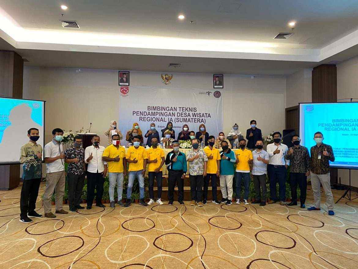 Kemenparkeraf dan Politeknik Negeri Batam Selenggarakan Bimtek Pendampingan bagi Desa Wisata Mubut, Batam