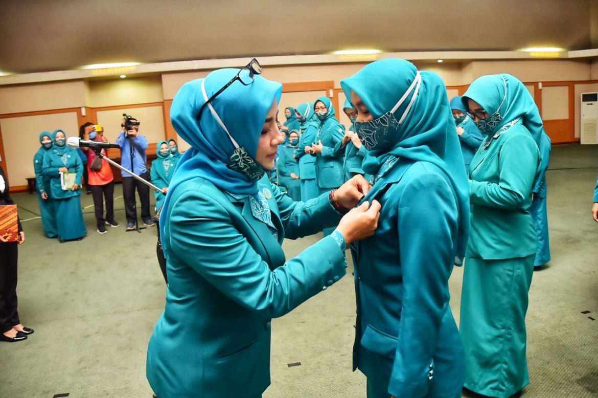 Hadiri Pelantikan Ketua TP PKK Sebelas Kecamatan, Wabup Harapkan Peran Aktif PKK Dalam Tangani Penyebaran Covid-19