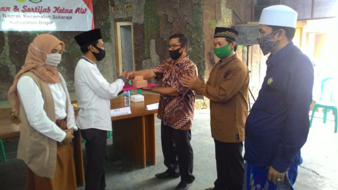 Pemdes Nagrak Lantik Ketua RW Terpilh Hasil Pemilihan Serentak