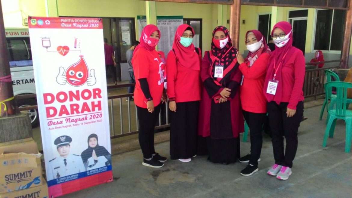 Bantu PMI Ratusan Warga Desa Nagrak Donorkan Darah