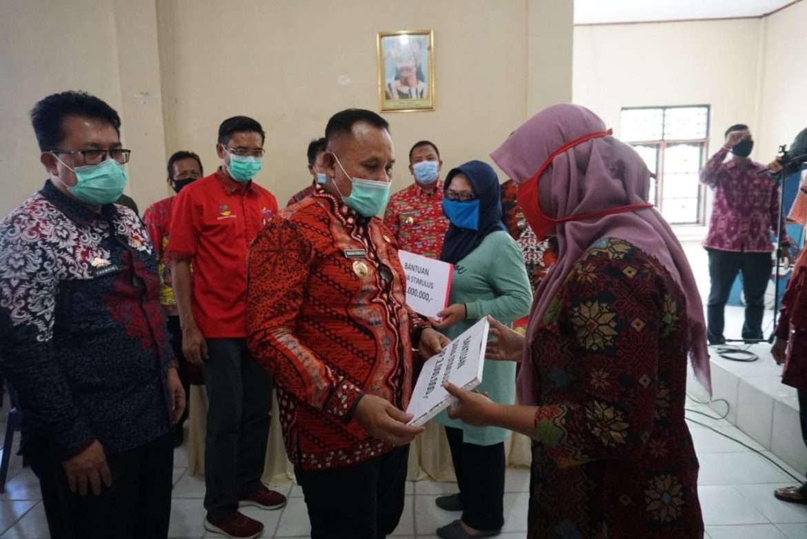 Pemkab Lamsel Salurkan Bantuan KPM di 17 Kecamatan