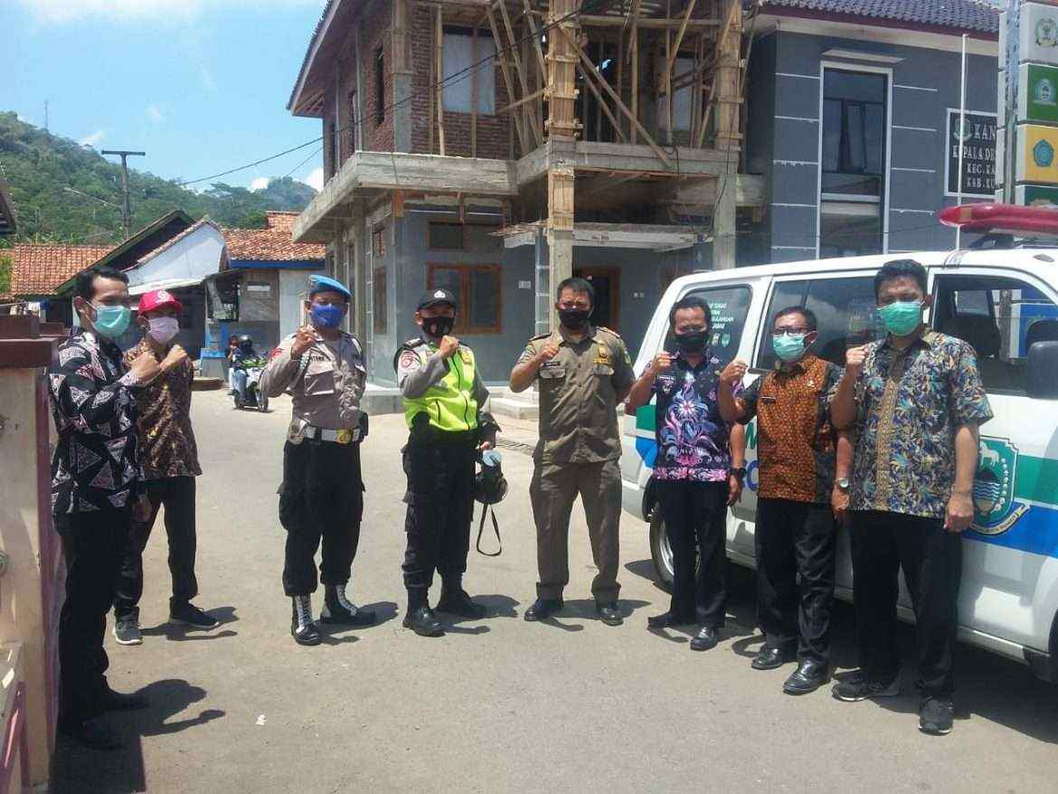 Lawan Covid-19 Polsek Kadugede Gencar Sosialisasi dan Edukasi Wajib Masker
