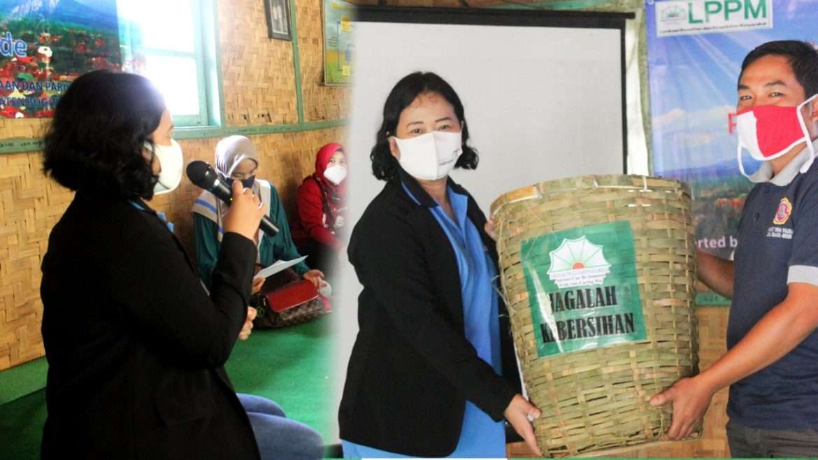 LPPM STP Bogor Gelar Penyuluhan Aksi Sapta Pesona Deswita Cimande “Jagalah Kebersihan”