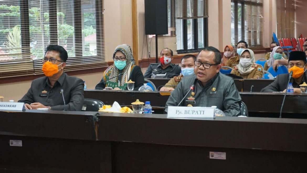 Sampaikan KUA-PPAS APBD 2021, Sulpakar : Proyeksi Pendapatan Sebesar Rp 2,077 Triliun