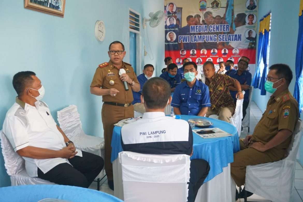 Sulpakar Bincang Santai Dengan PWI Lampung Selatan
