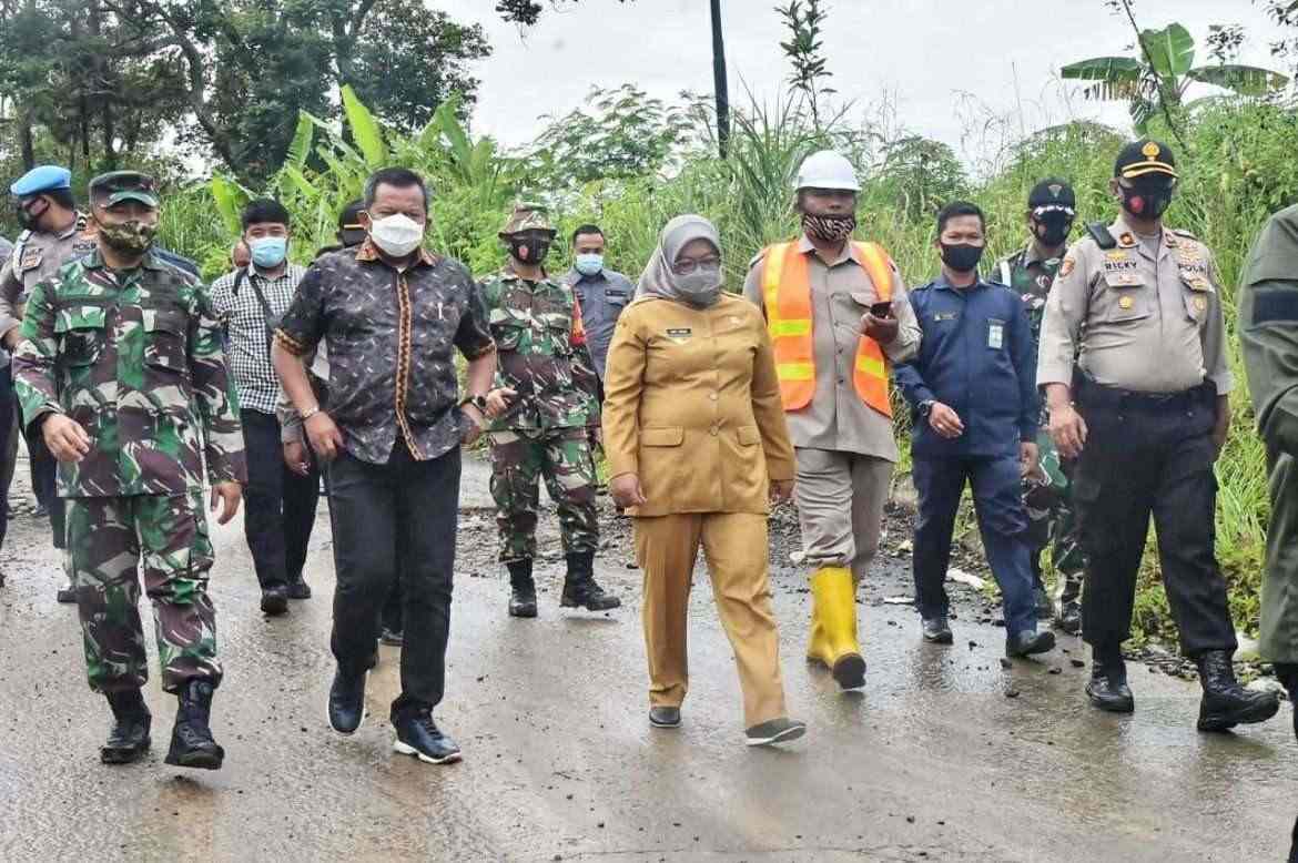 Pemkab Bogor Gandeng TNI Bangun Jalan Poros Tengah Timur Lewat Program Karya Bakti Skala Besar