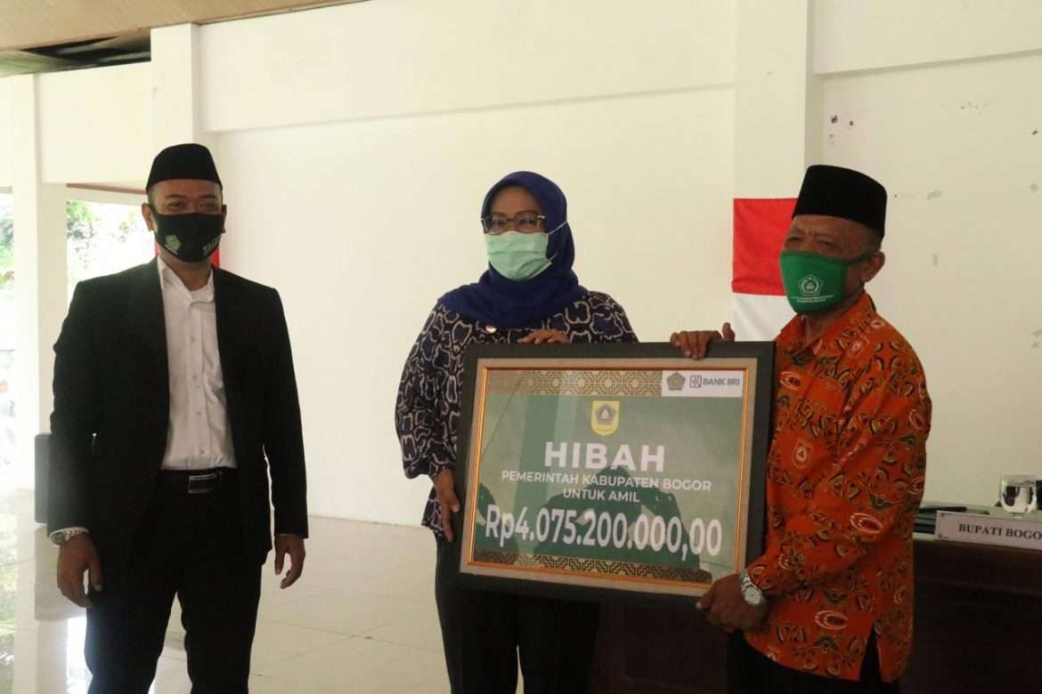 Wujudkan Karsa Bogor Berkeadaban, Bupati Bogor Berikan hibah untuk Amil dan Penyuluh Agama Honorer (PAH)
