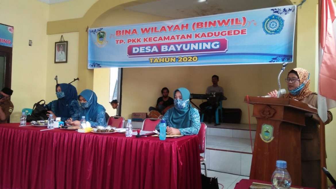 TP PKK Kecamatan Kadugede Kunjungi Desa Bayuning