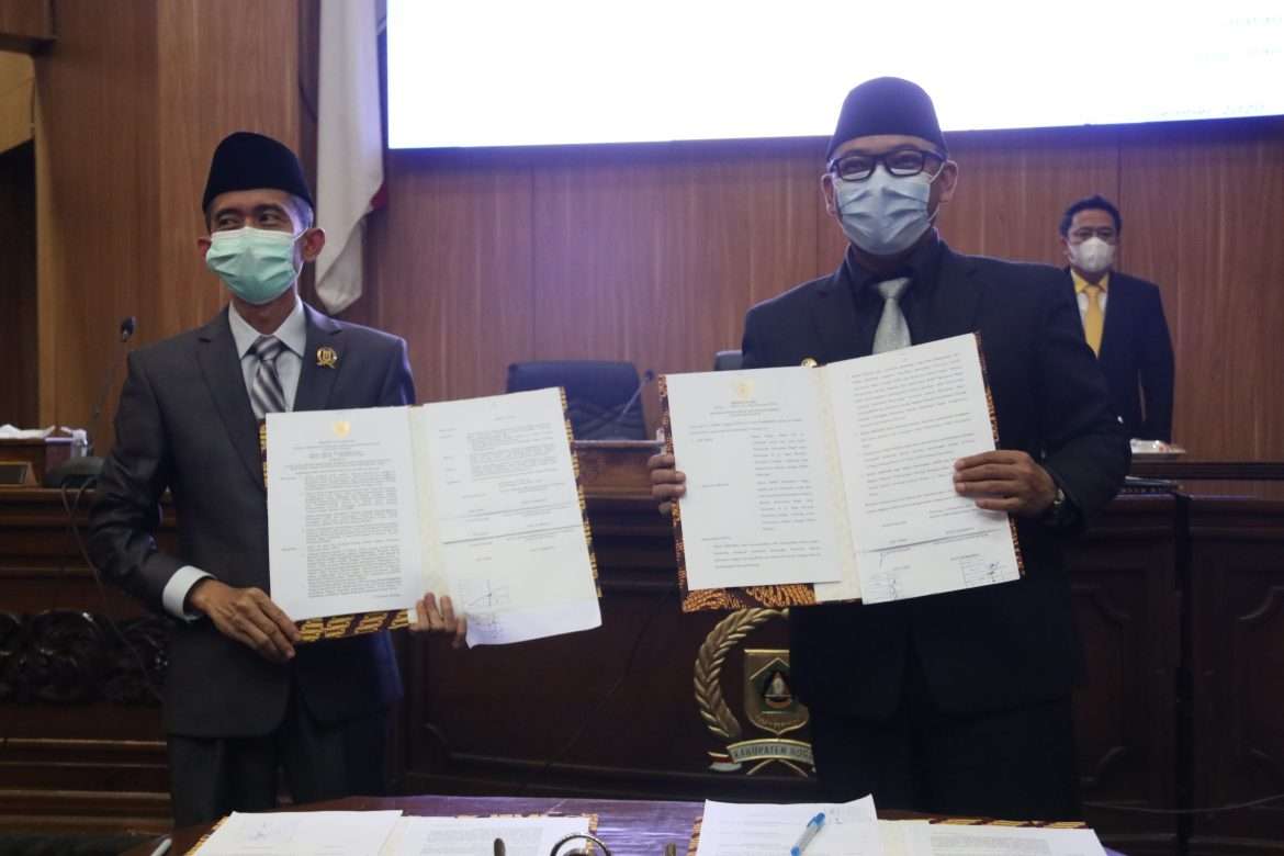 Wakil Bupati Bogor Apresiasi DPRD Kabupaten Bogor terkait Raperda Penyelenggaraan Pendidikan Dasar dan Perangkat Desa
