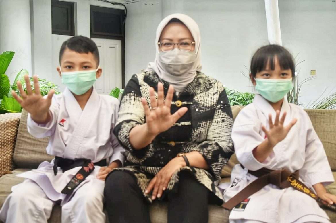 Bupati Bogor Harapkan Zahira dan Zahran Terus Mengharumkan Kabupaten Bogor di Kancah Dunia
